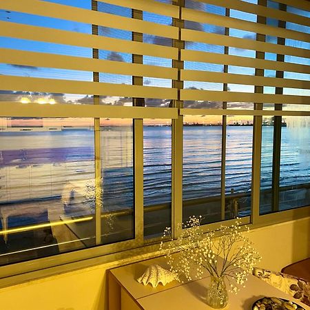 Cozy Beachfront Room Дуррес Экстерьер фото